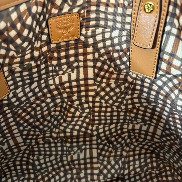 Reversible Liz Shopper Viestos MCM Bag - Picture 9 of 13